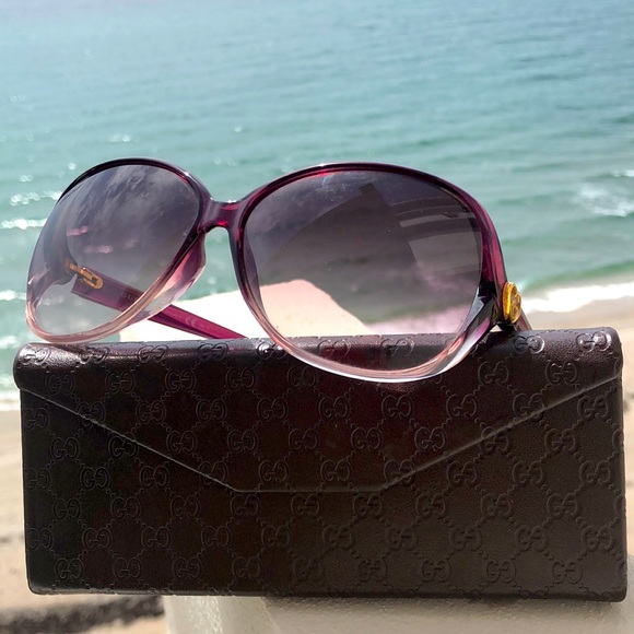 Gucci Accessories - GUCCI 100% AUTHENTIC SUNGLASSES WITH GUCCI CASE.